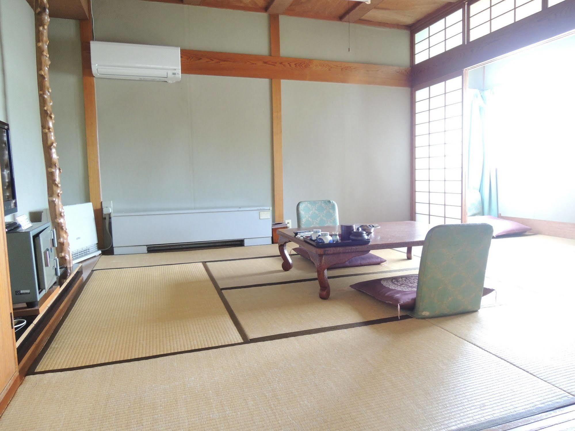 Shimaya Yamanouchi  Exterior photo